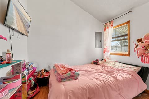 Photo of 903 1/2 S Pleasant Street, Edinburgh, IN