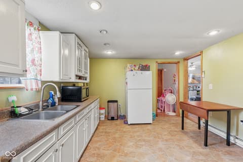 Photo of 903 1/2 S Pleasant Street, Edinburgh, IN