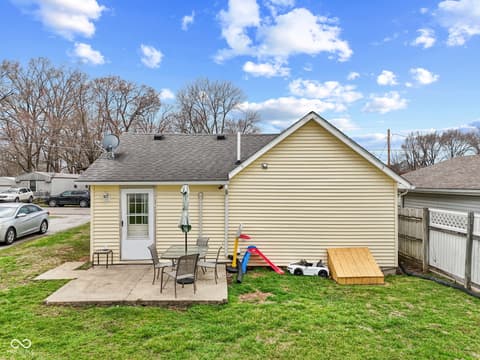 Photo of 903 1/2 S Pleasant Street, Edinburgh, IN