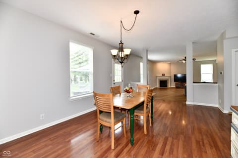 Breakfast Area — 13472 Lorenzo Boulevard, Carmel, IN