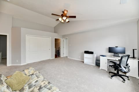 Loft — 13472 Lorenzo Boulevard, Carmel, IN