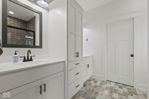 Photo of 542 E Lucy Lane, Ellettsville, IN