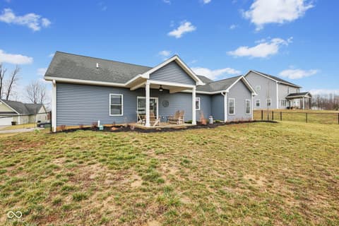 Photo of 542 E Lucy Lane, Ellettsville, IN