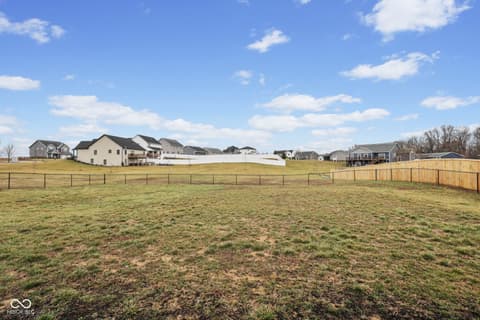 Photo of 542 E Lucy Lane, Ellettsville, IN