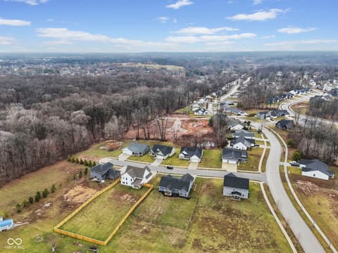 Photo of 542 E Lucy Lane, Ellettsville, IN