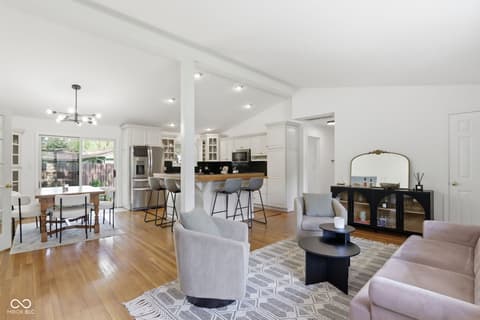 Photo of 7720 Dean Road, Indianapolis, IN
