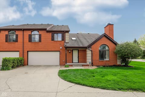 9303 Golden Oaks W