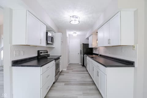 Photo of 9303 Golden Oaks W, Indianapolis, IN
