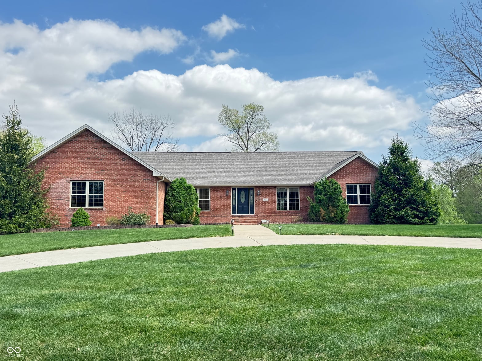 Photo of 655 Whittier Drive, Seymour, IN