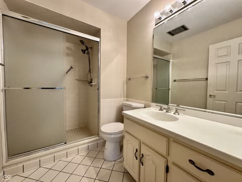 Photo of 1030 Stratford Hall Street, Indianapolis, IN