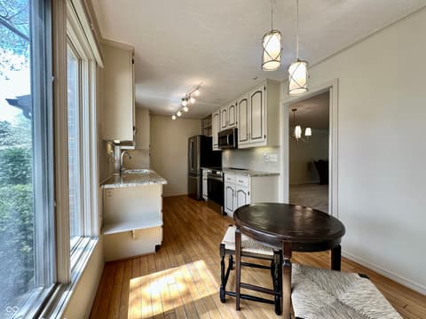 Photo of 1030 Stratford Hall Street, Indianapolis, IN
