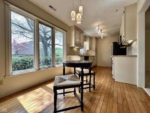 Photo of 1030 Stratford Hall Street, Indianapolis, IN