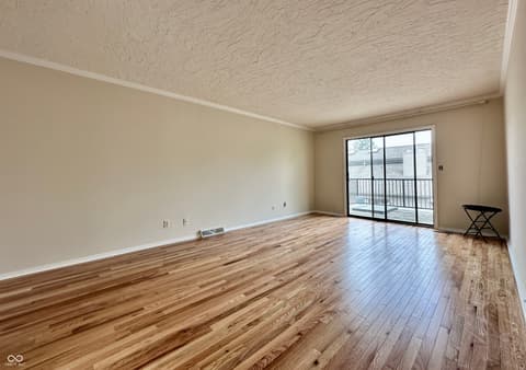 Photo of 1030 Stratford Hall Street, Indianapolis, IN