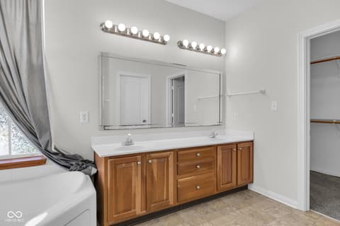 Primary bathroom at 954 Farmington Trail, Brownsburg, IN