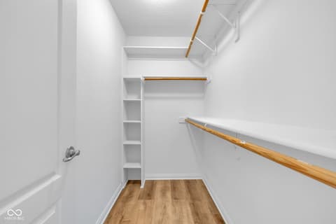Walk In Closets — 954 Farmington Trail, Brownsburg, IN
