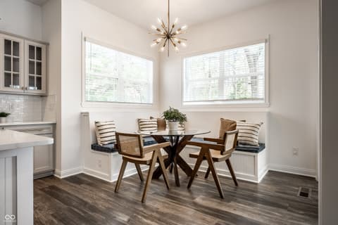 Photo of 5855 N College Avenue, Indianapolis, IN
