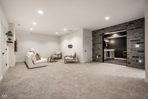 Photo of 5855 N College Avenue, Indianapolis, IN