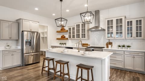 Photo of 5855 N College Avenue, Indianapolis, IN