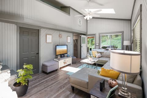 Photo of 3978 State Road 135 S, Nashville, IN