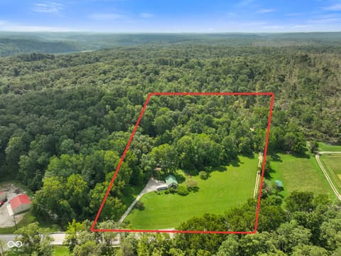 Photo of 3978 State Road 135 S, Nashville, IN