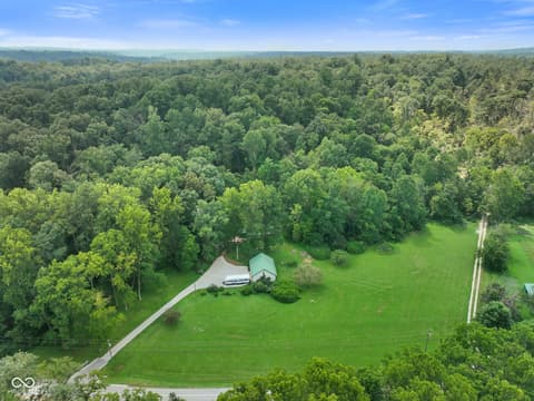 Photo of 3978 State Road 135 S, Nashville, IN