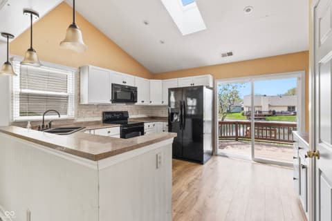 Photo of 10635 Chesapeake Drive N, Indianapolis, IN
