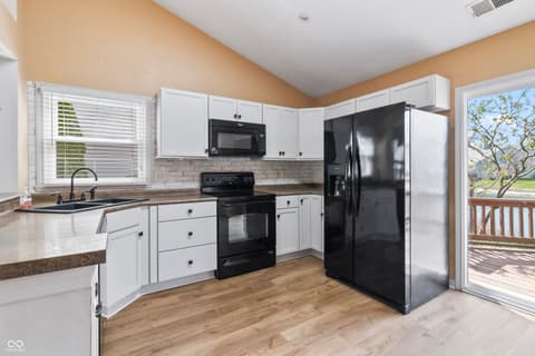 Photo of 10635 Chesapeake Drive N, Indianapolis, IN
