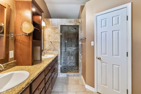 Photo of 10635 Chesapeake Drive N, Indianapolis, IN