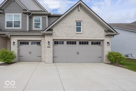 Photo of 2372 Copperstone Drive S, New Palestine, IN