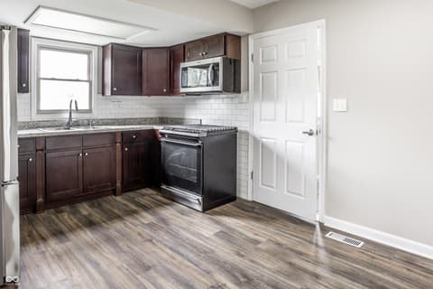 Photo of 8131 Sycamore Springs Trail, Indianapolis, IN
