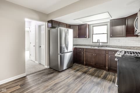 Photo of 8131 Sycamore Springs Trail, Indianapolis, IN