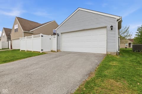 Garage at 3526 Shepperton Boulevard, Indianapolis, IN