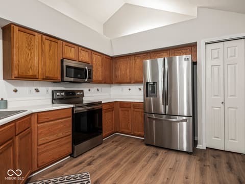 Photo of 7404 Chapel Villas Drive, Indianapolis, IN