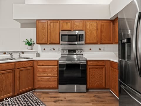 Photo of 7404 Chapel Villas Drive, Indianapolis, IN