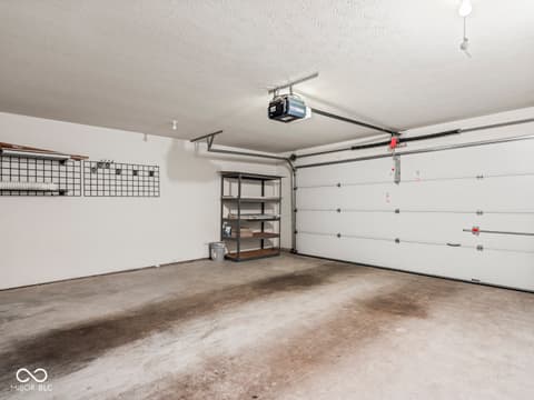 Photo of 7404 Chapel Villas Drive, Indianapolis, IN