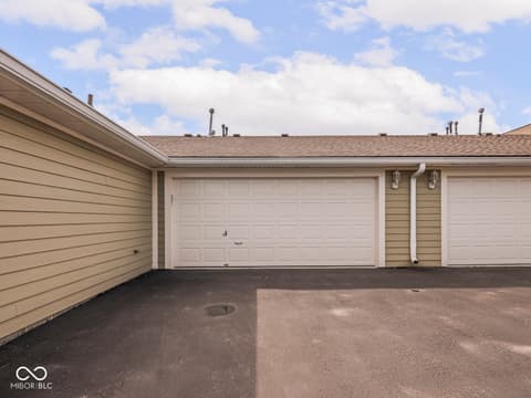 Photo of 7404 Chapel Villas Drive, Indianapolis, IN