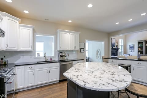 Photo of 4826 E County Road 100 S, Avon, IN