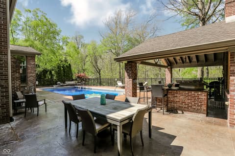 Photo of 4826 E County Road 100 S, Avon, IN