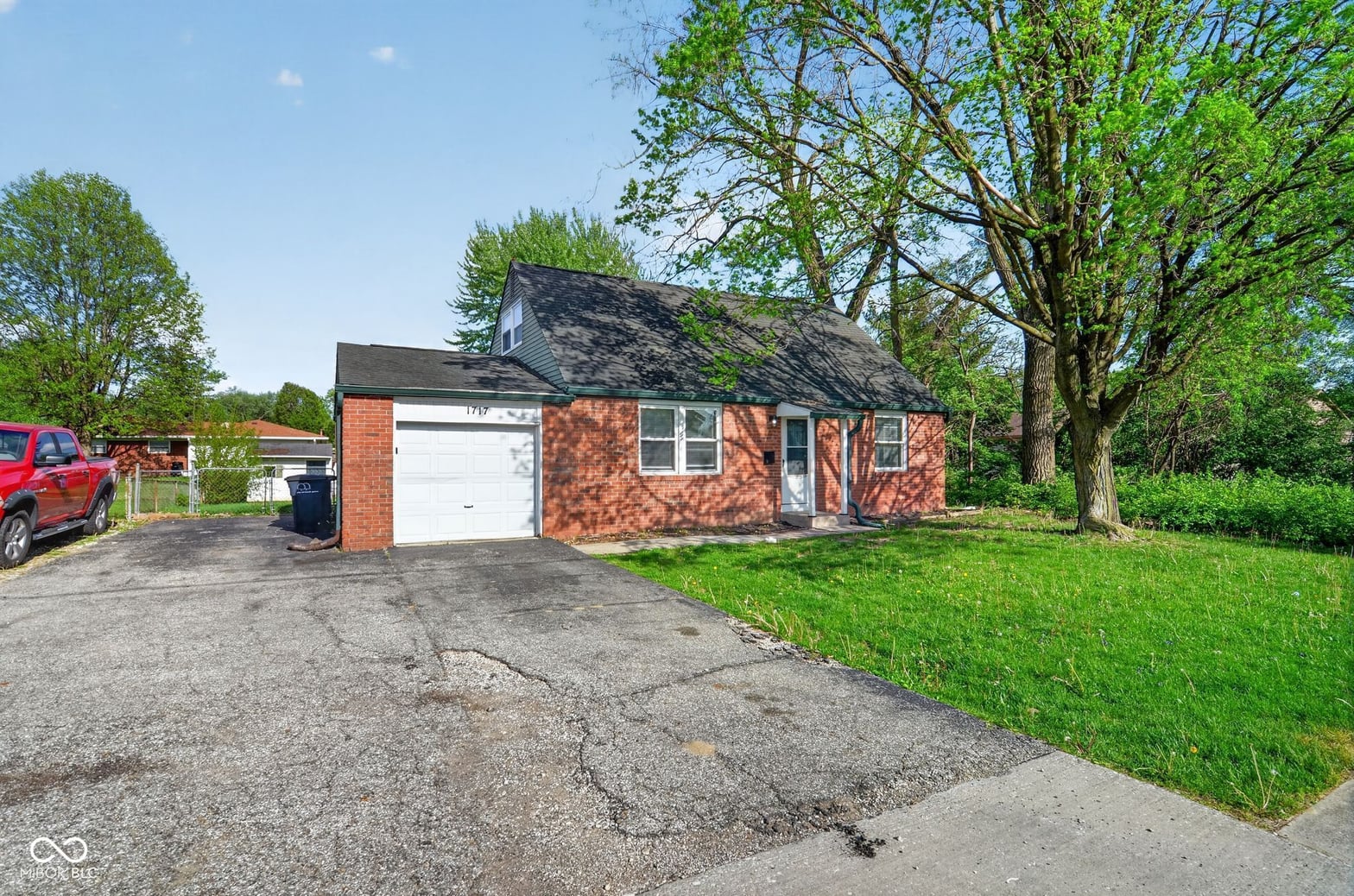 Front exterior at 1717 S 9th Avenue, Beech Grove, IN