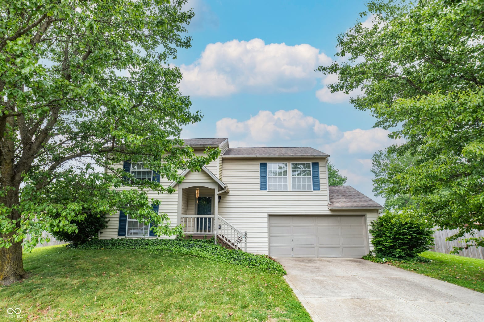 Photo of 8566 Buckingham Drive, Columbus, IN