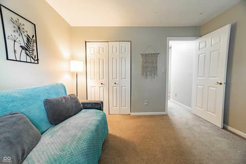 Photo of 8566 Buckingham Drive, Columbus, IN