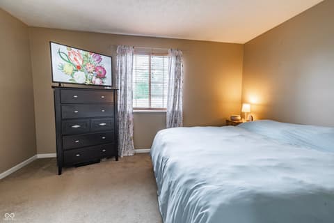 Photo of 8566 Buckingham Drive, Columbus, IN