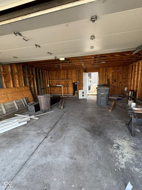 Garage at 3852 Hoyt Avenue, Indianapolis, IN