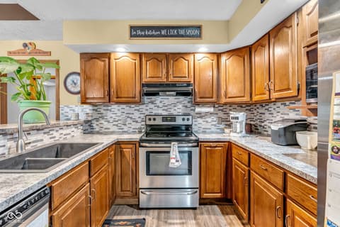 Photo of 103 Weber Court, Franklin, IN