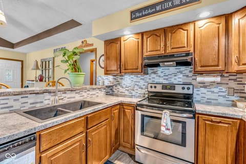 Photo of 103 Weber Court, Franklin, IN
