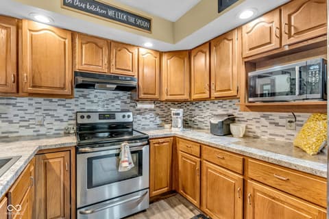Photo of 103 Weber Court, Franklin, IN