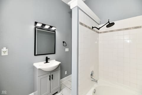 Photo of 2838 N Kenwood Avenue, Indianapolis, IN