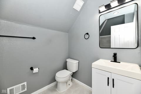 Photo of 2838 N Kenwood Avenue, Indianapolis, IN