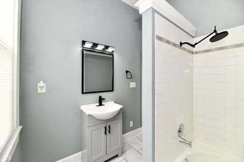 Photo of 2838 N Kenwood Avenue, Indianapolis, IN