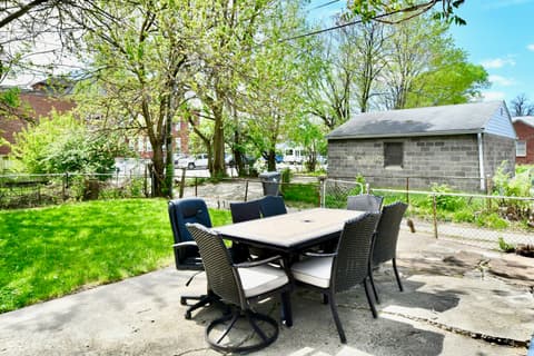 Photo of 2838 N Kenwood Avenue, Indianapolis, IN